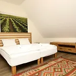 Fürjes Udvarház 3* Vászoly